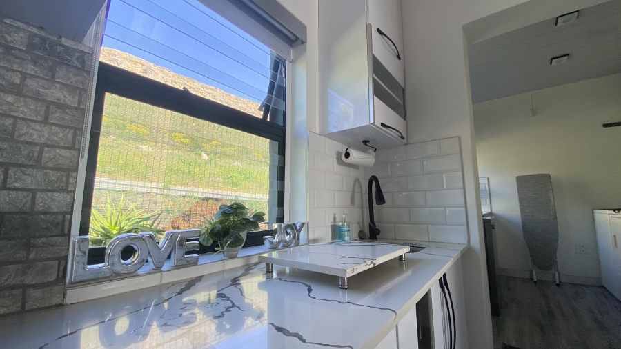 3 Bedroom Property for Sale in Seaforth Western Cape